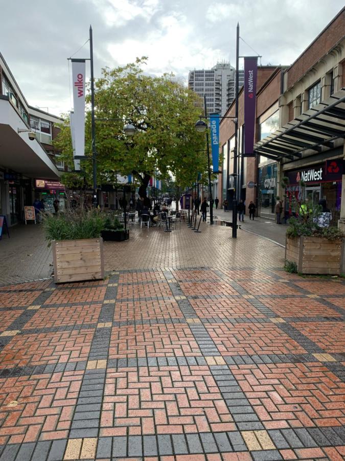 Luxury Panoramic Balcony Swindon Central Bagian luar foto
